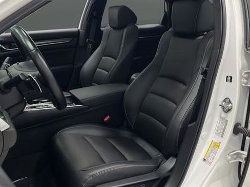 Used 2019 Honda Accord Sport image 9