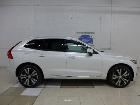 Used 2023 Volvo XC60 B5 Plus w/ Climate Package AWD/4WD image 8