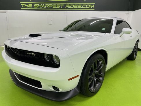Used 2021 Dodge Challenger R/T Scat Pack w/ Driver Convenience Group RWD image 5
