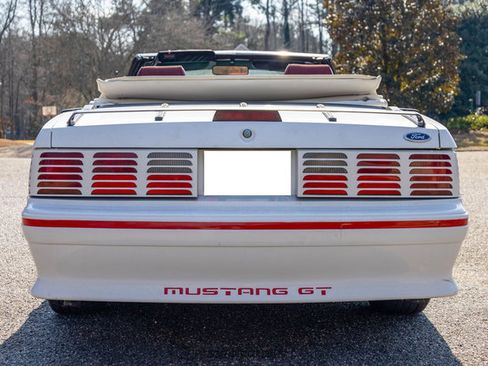 Used 1987 Ford Mustang GT image 7