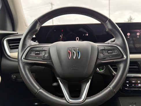 Used 2024 Buick Encore GX Avenir AWD/4WD image 23