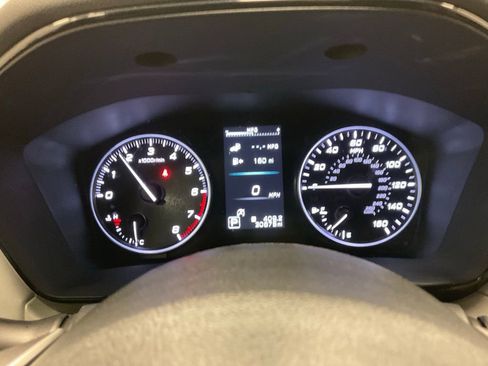 Used 2022 Subaru Outback Premium AWD/4WD image 16