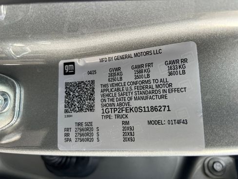 Certified 2025 GMC Canyon Denali image 33