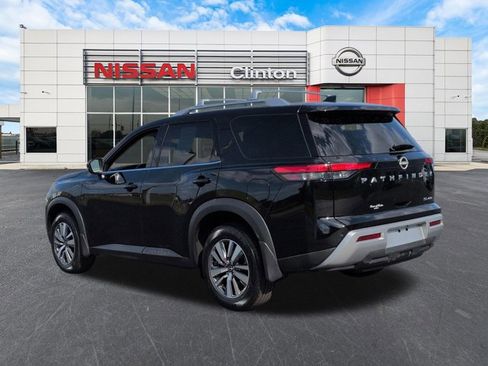 Certified 2025 Nissan Pathfinder SL AWD/4WD image 5