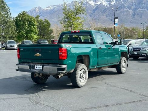 Used 2017 Chevrolet Silverado 2500 W/T AWD/4WD image 4