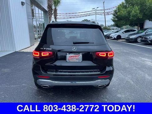 Used 2023 Mercedes-Benz GLB 250 image 31