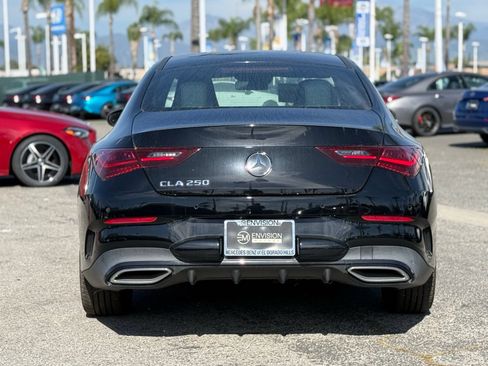 Used 2025 Mercedes-Benz CLA 250 image 9