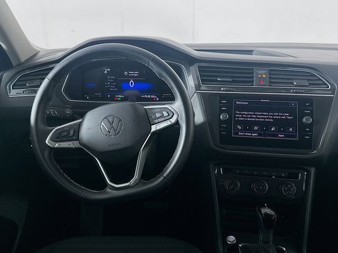 Used 2024 Volkswagen Tiguan S image 18