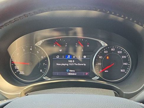 Used 2022 GMC Terrain AT4 w/ Infotainment Package II image 8