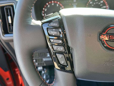 Used 2025 Nissan Frontier Pro-X w/ Pro Premium Package image 22