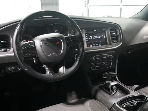 Used 2022 Dodge Charger SXT w/ Blacktop Package image 13