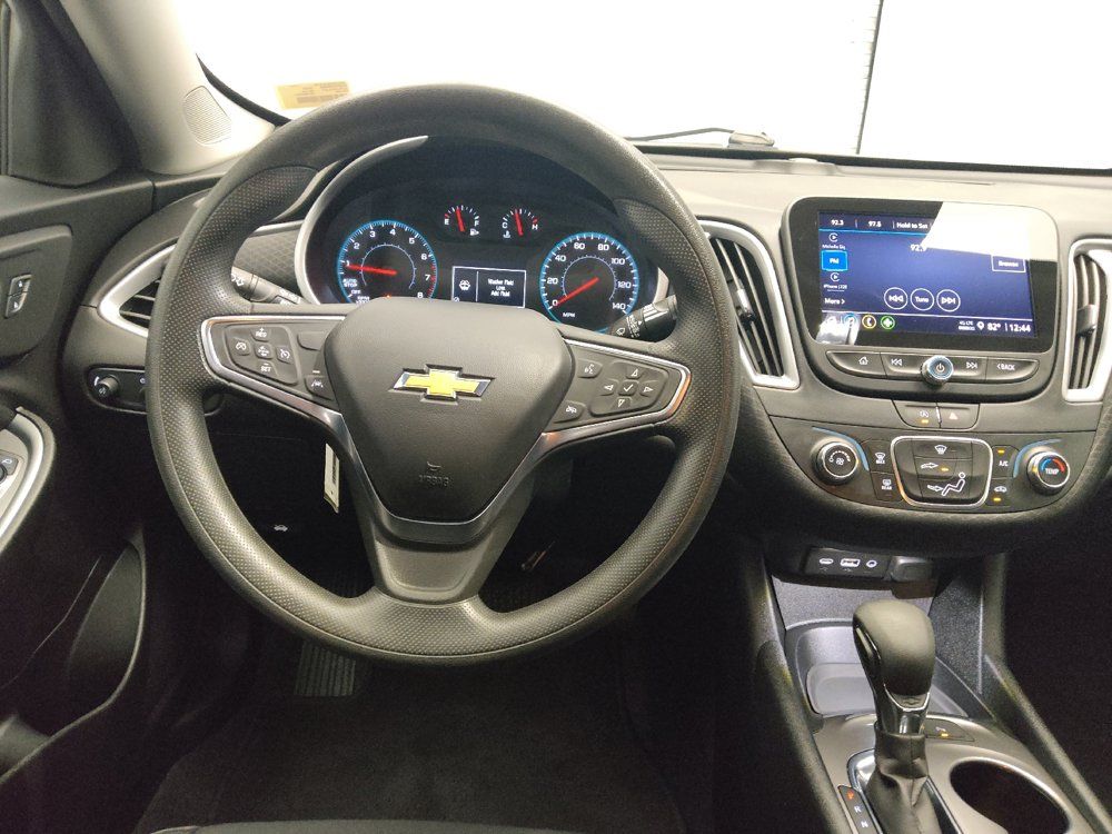 Used 2025 Chevrolet Malibu LS w/ Driver Confidence Package FWD image 22