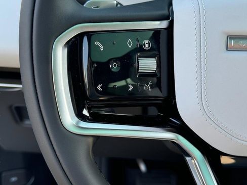 Used 2025 Land Rover Range Rover Sport SE image 29