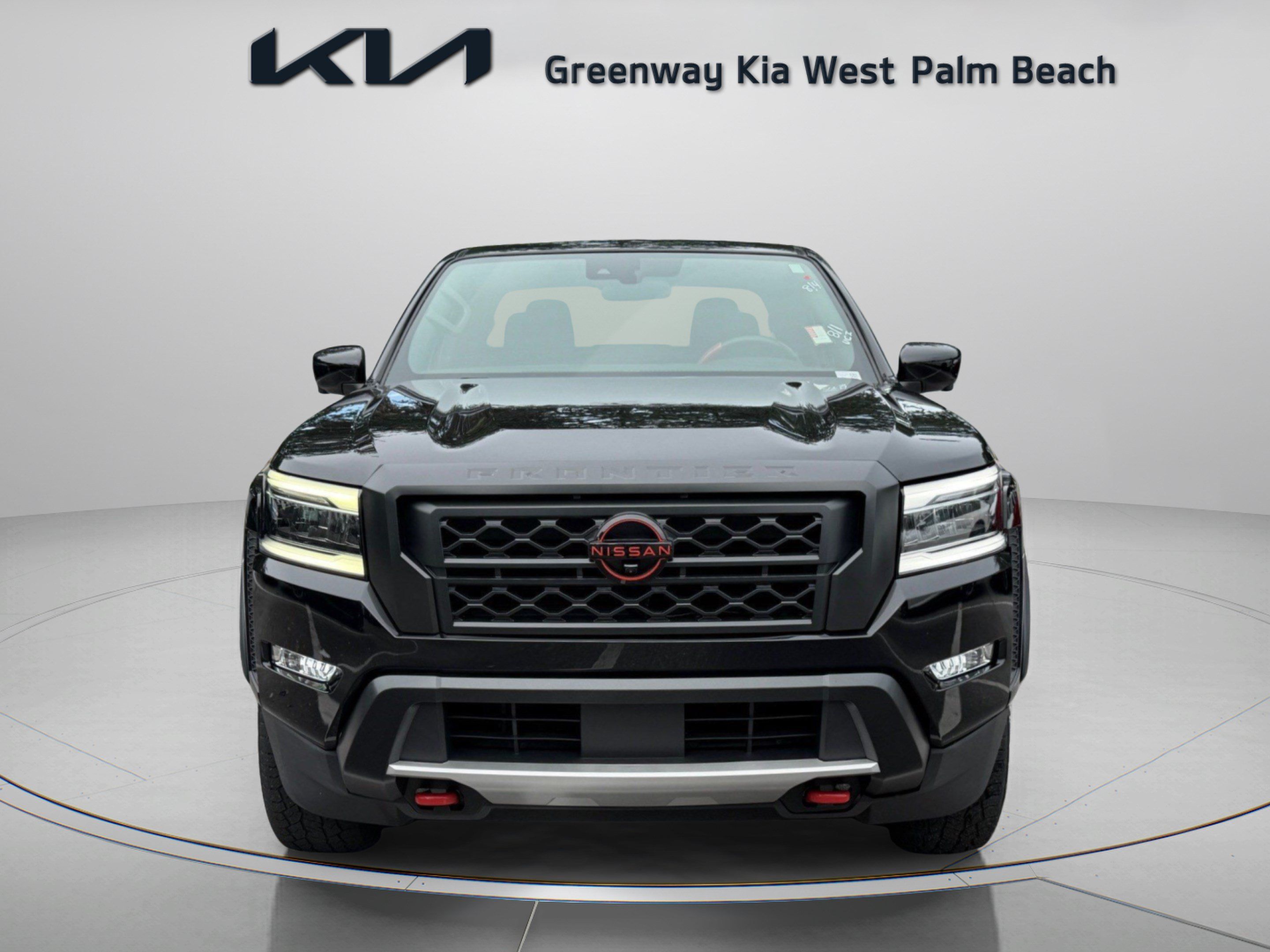 Used 2023 Nissan Frontier Pro-X w/ Pro Convenience Package RWD image 2
