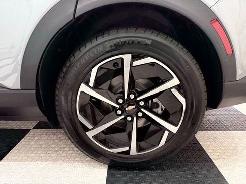 New 2026 Chevrolet Equinox EV LT image 10