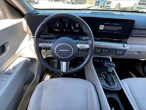 Used 2024 Hyundai Kona SEL AWD/4WD image 16