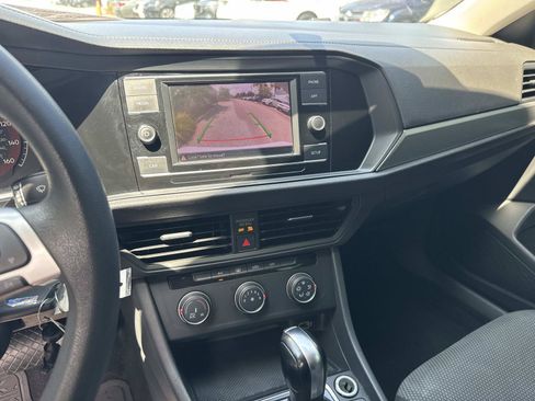 Used 2019 Volkswagen Jetta S w/ Driver Assistance Package FWD image 23