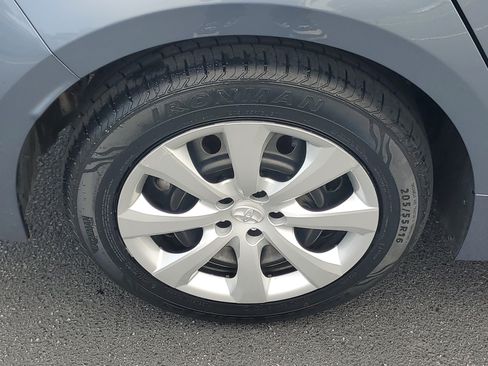 Certified 2024 Toyota Corolla LE FWD image 6