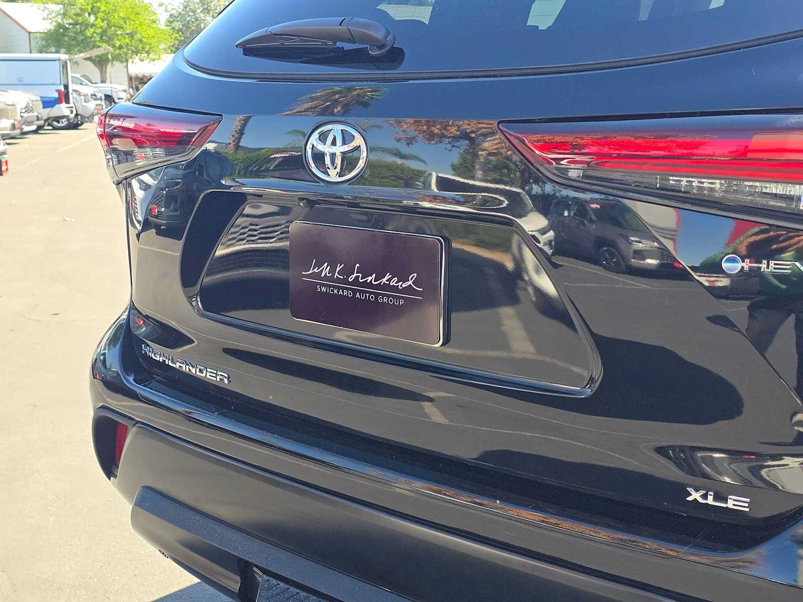 Certified 2025 Toyota Highlander XLE AWD/4WD image 14