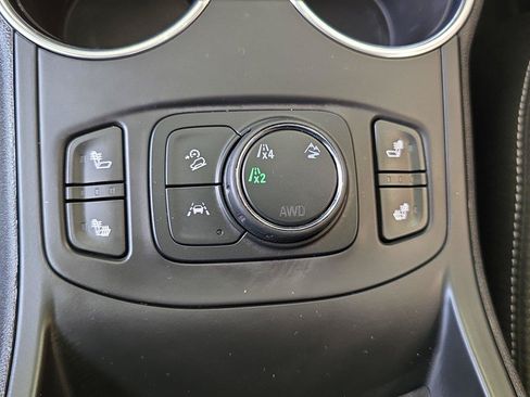 Used 2023 GMC Terrain SLE w/ Driver Convenience Package AWD/4WD image 24