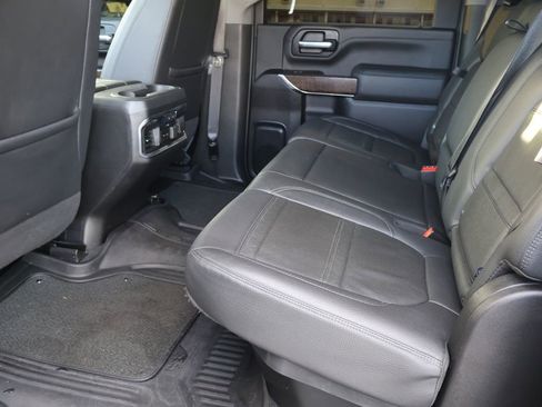 Used 2021 GMC Sierra 2500 Denali w/ Denali Black Diamond Edition image 28