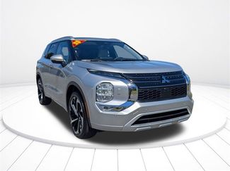 New 2025 Mitsubishi Outlander SEL video 2