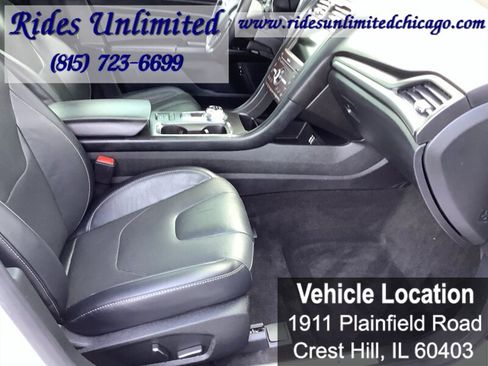 Used 2020 Ford Fusion Titanium FWD image 17
