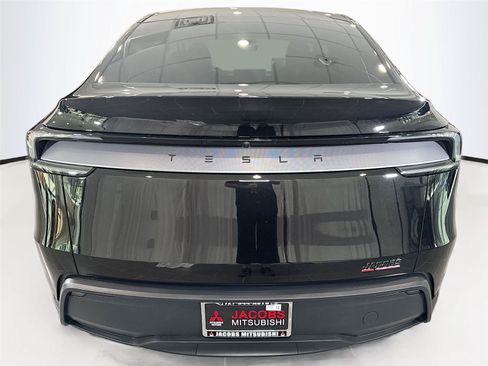 Used 2026 Tesla Model Y 2WD image 26