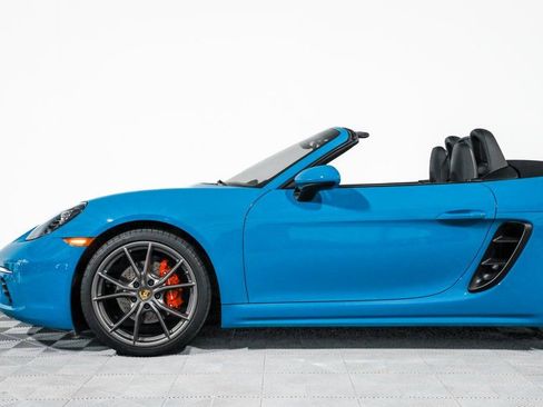 Used 2018 Porsche 718 Boxster S image 24