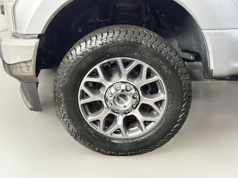 Used 2022 Ford F350 Lariat w/ Lariat Value Package AWD/4WD image 34