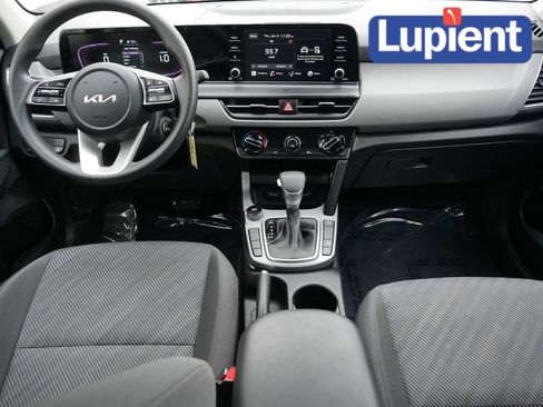 Used 2024 Kia Seltos LX image 17