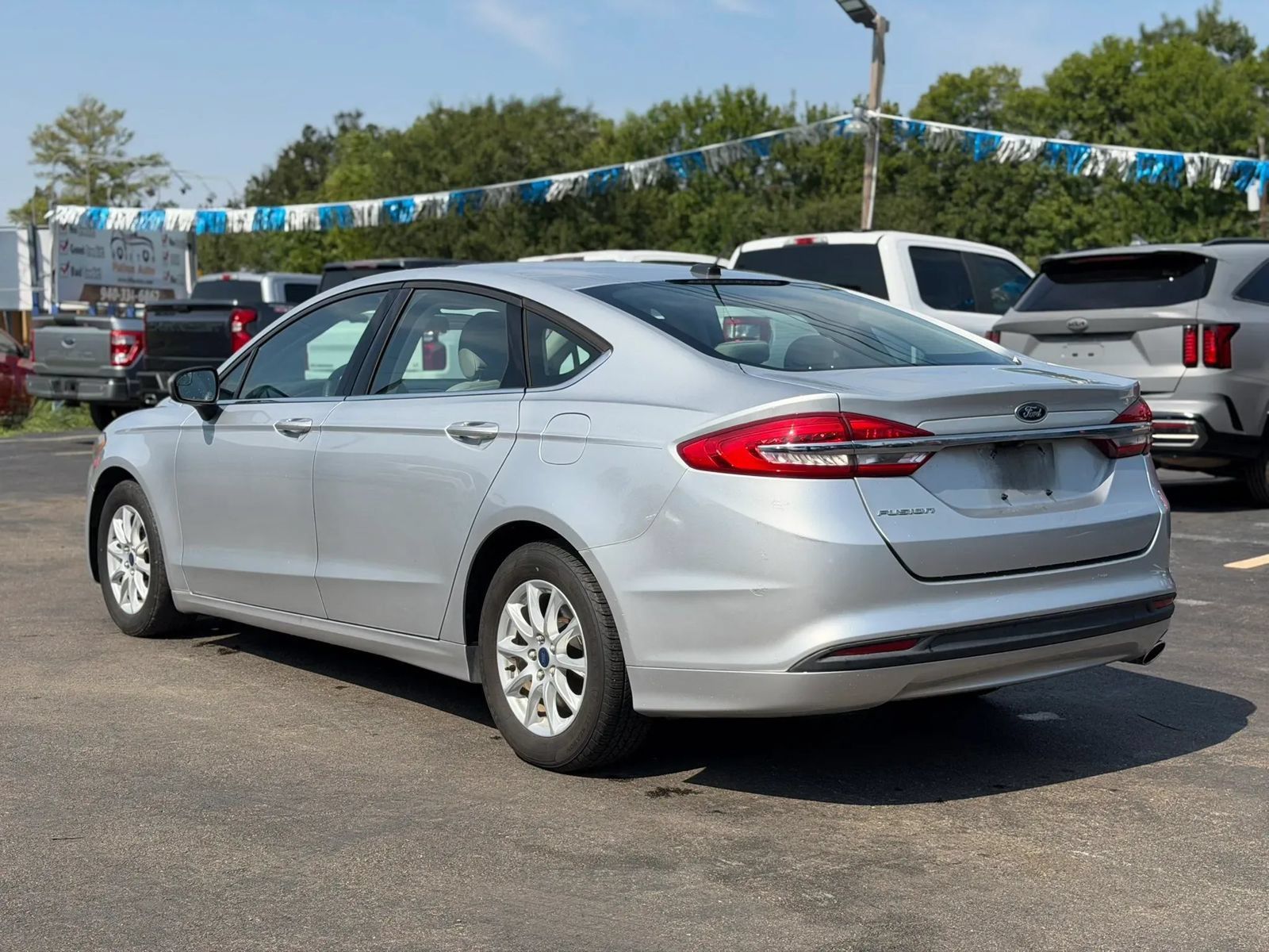 Used 2018 Ford Fusion S FWD image 7