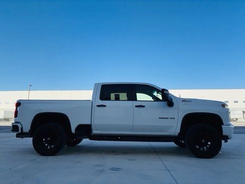 Used 2023 Chevrolet Silverado 3500 LTZ w/ LTZ Plus Package image 7