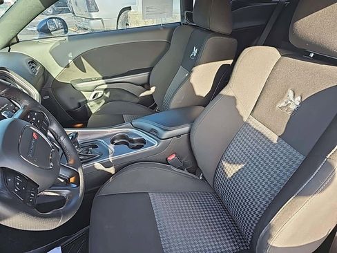 Used 2022 Dodge Challenger R/T Scat Pack w/ Shaker Package image 9