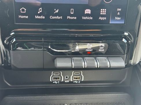 New 2026 RAM 1500 Big Horn AWD/4WD image 36