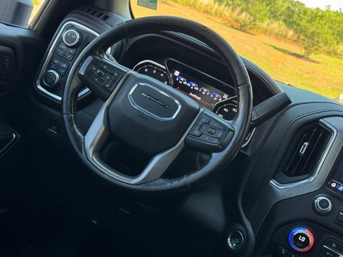 Used 2022 GMC Sierra 2500 Denali AWD/4WD image 15