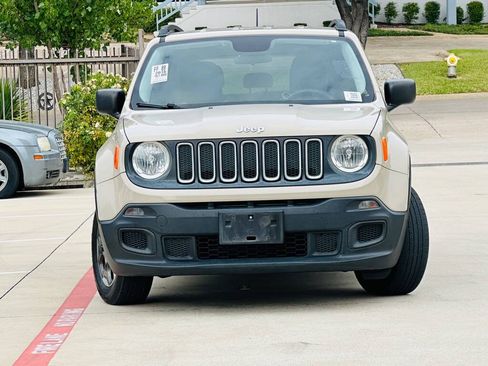 Used 2016 Jeep Renegade Sport w/ Power & Air Group FWD image 2