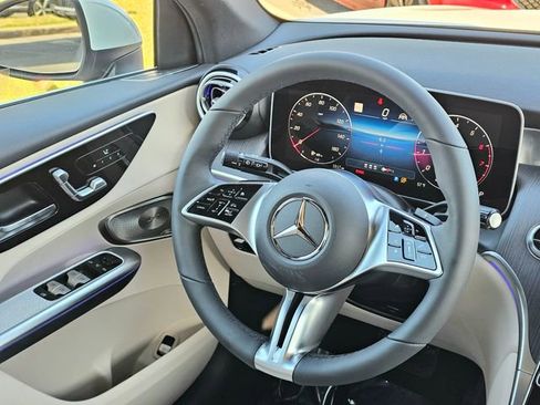 New 2026 Mercedes-Benz GLC 300 4MATIC image 28