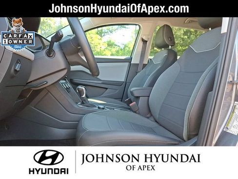 Used 2024 Volkswagen Taos SE w/ Black Wheel Plus Package AWD/4WD image 19