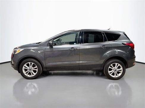 Used 2019 Ford Escape SE image 10
