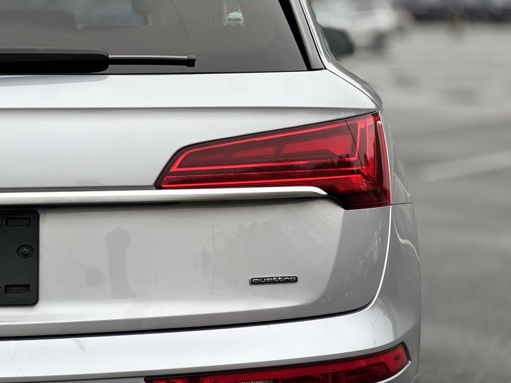 Used 2022 Audi Q5 2.0T Premium Plus w/ Premium Plus Package AWD/4WD image 6
