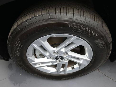 Certified 2025 Hyundai Tucson SE AWD/4WD image 14