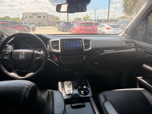 Used 2016 Honda Pilot Elite image 10
