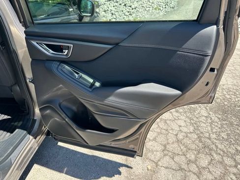 Used 2020 Subaru Forester Premium AWD/4WD image 19