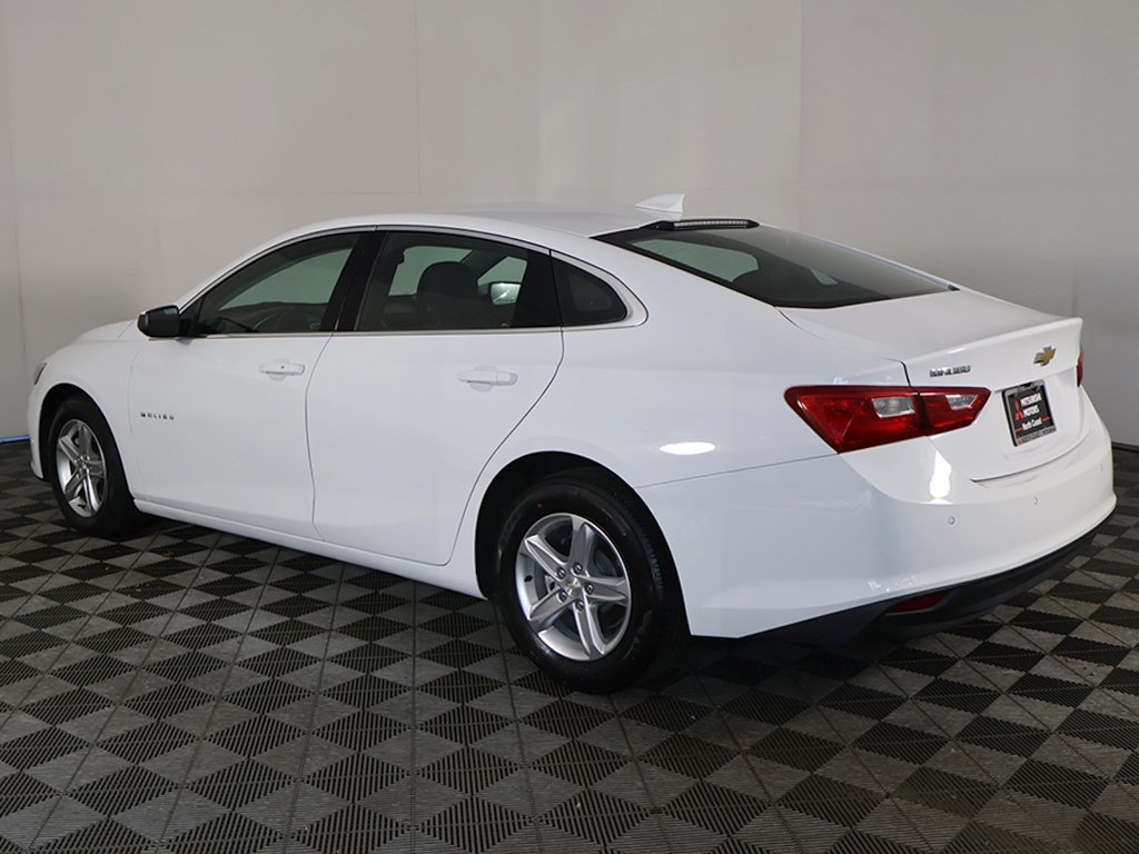Used 2024 Chevrolet Malibu LT FWD image 8