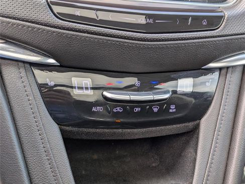 Used 2017 Cadillac XT5 Luxury w/ Driver Awareness Package FWD image 27