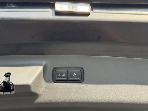 Used 2025 Hyundai Santa Fe SE FWD image 28