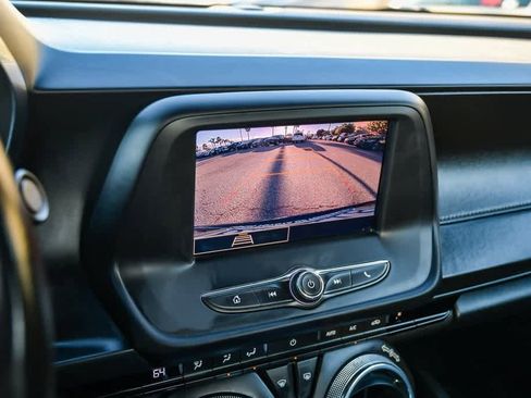 Used 2021 Chevrolet Camaro LT image 29