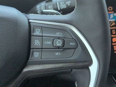 New 2026 Jeep Grand Cherokee Limited AWD/4WD image 17