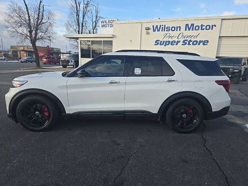 Used 2023 Ford Explorer ST w/ Equipment Group 401A image 8